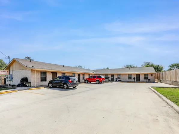 3211 Mier St, Laredo, TX 78043