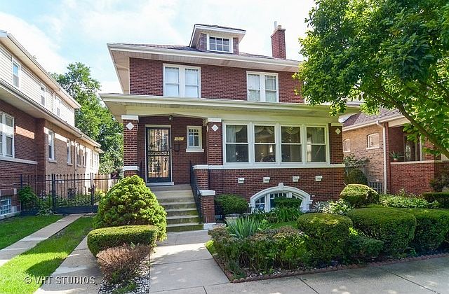 1st image of 4843 W Oakdale Ave