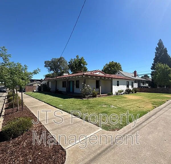 501 J St — Photo 1