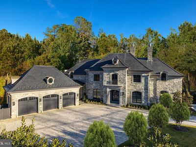 2425 Foxhall Rd NW, Washington, DC, 20007