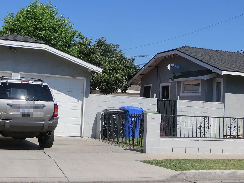 2nd image of 13917 Clarkdale Ave