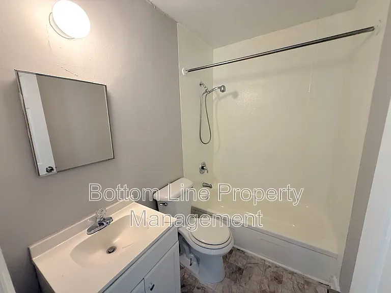 2605 Remington St — Photo 6