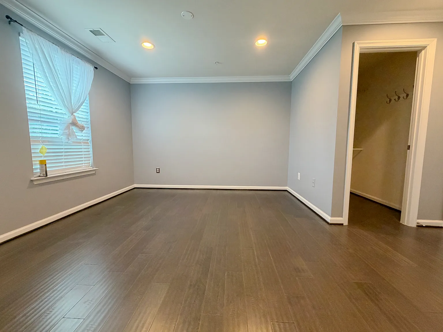 3 bed, 1760 sqft, $2,800 — Photo 2