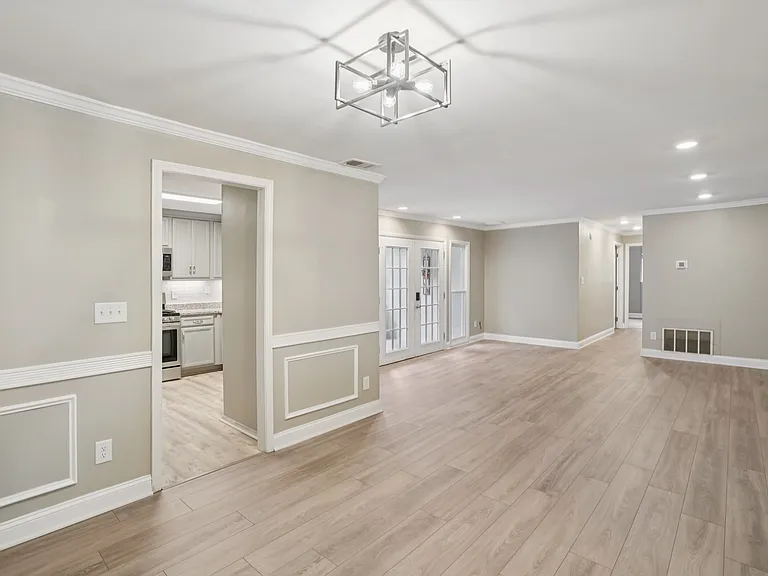 346 Carpenter Dr #16 — Photo 10