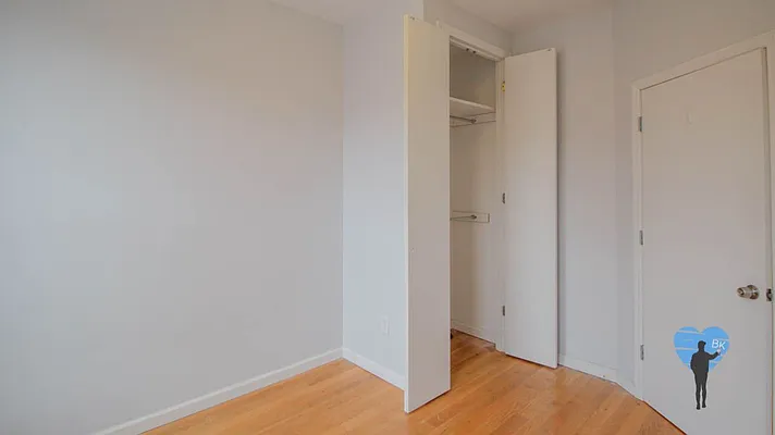 Rented by Next Door Realty NYC | media 9