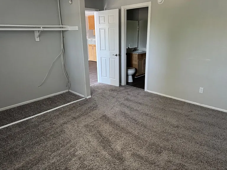 Villa Del Sol Apartments — Photo 137