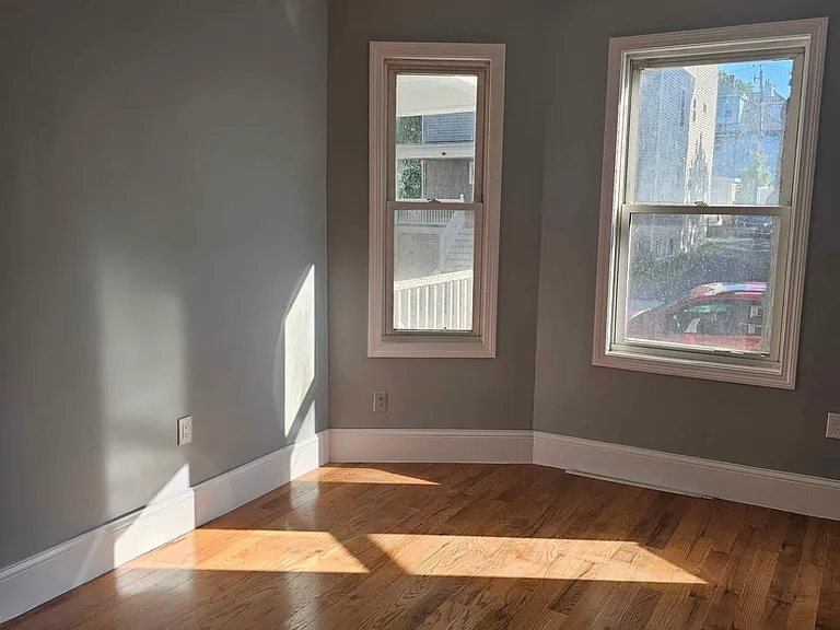 10 Hosmer St #1 — Photo 12