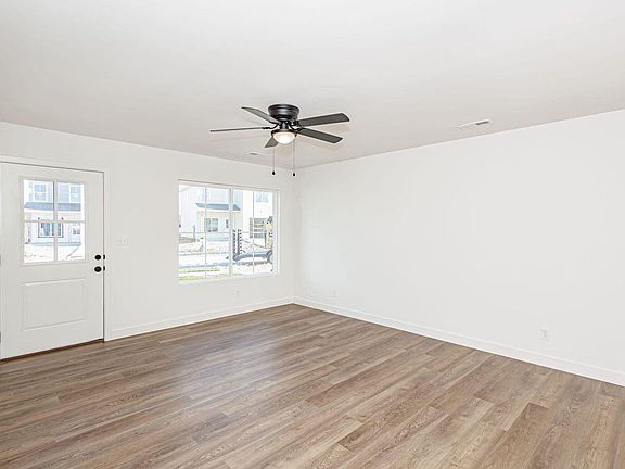 3rd image of 2637 Frazier Loop