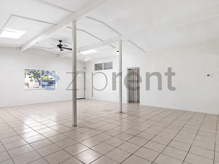 221 Milinane Dr — Photo 7