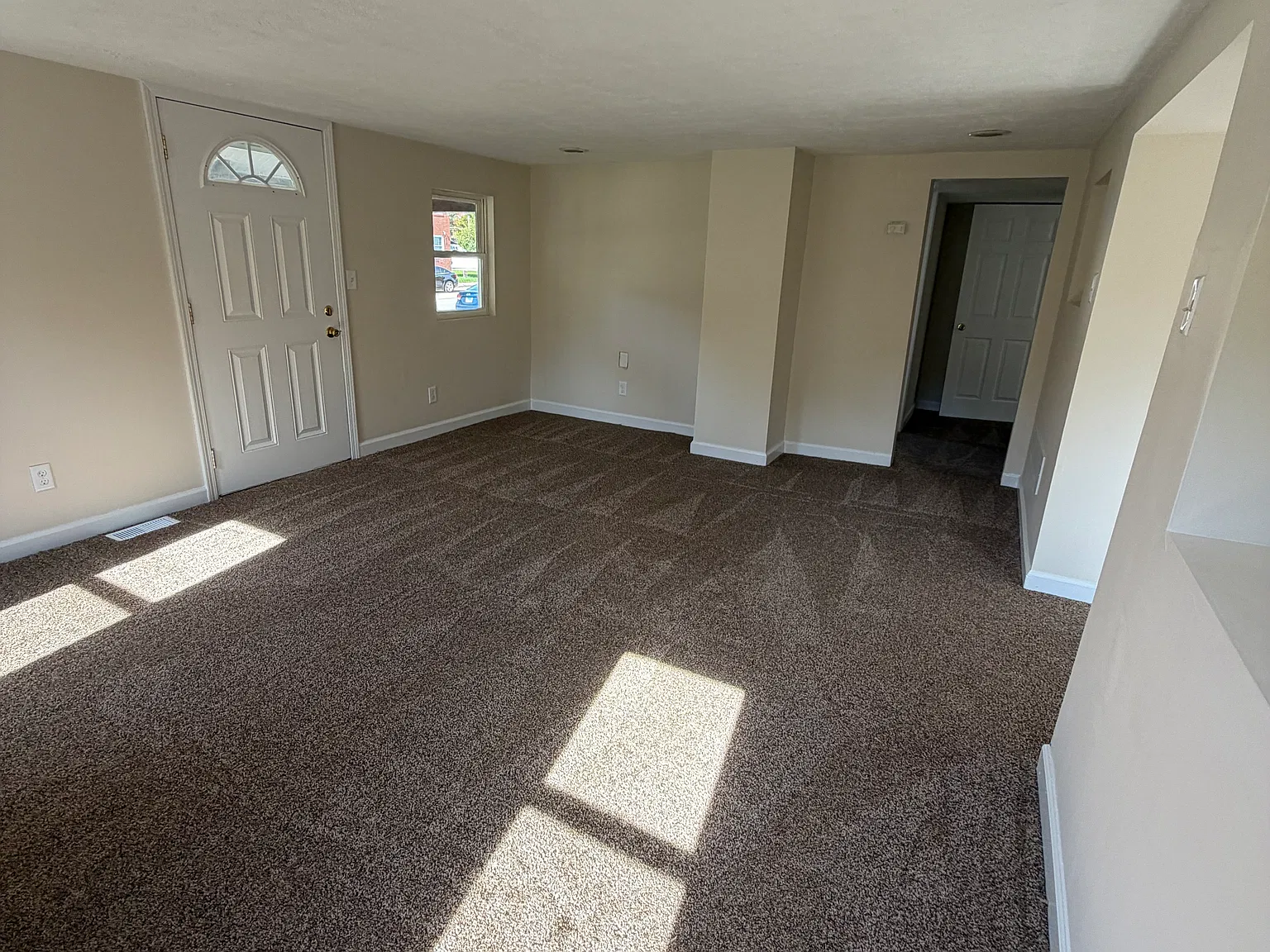 2 bed, 800 sqft, $995 — Photo 4