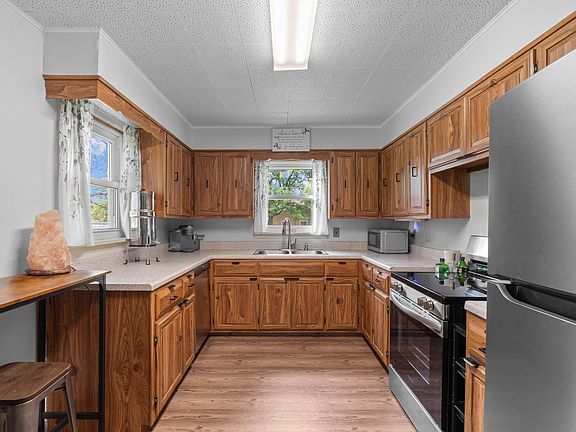 5th image of 455 Park Ave
