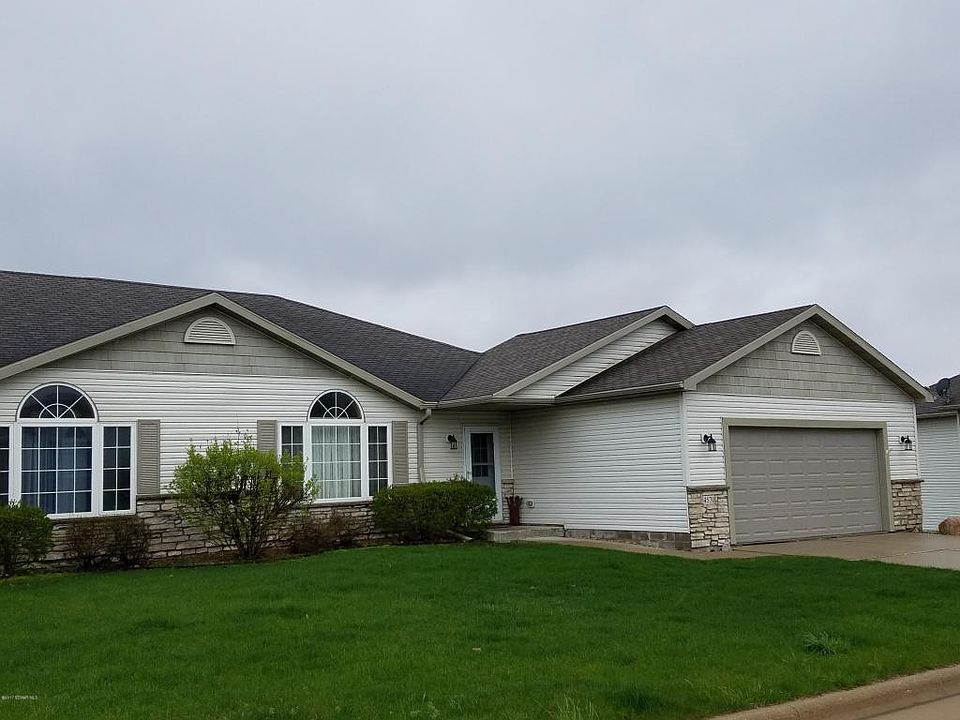 2nd image of 4570 Prairie View Pl NW