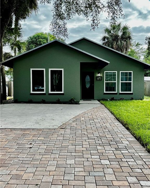 1st image of 76 48th Ave