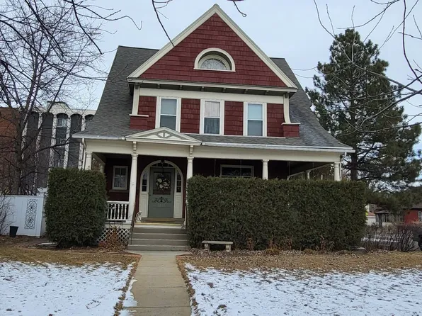 1017 Pleasant St, Miles City, MT 59301