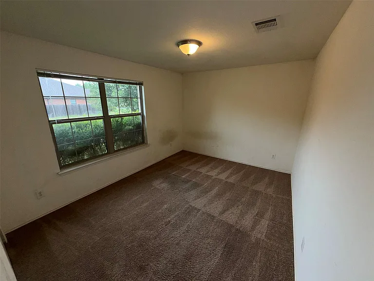 621 Dark Tree Ln — Photo 6