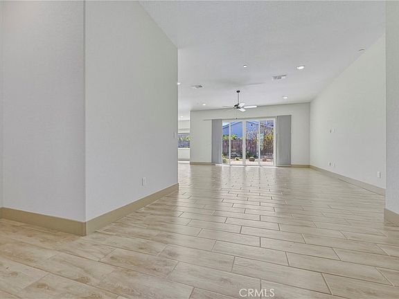 4th image of 2446 Valverde Dr
