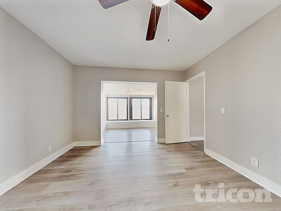 5th image of 3856 Lake Joyce Dr