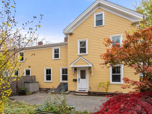 97 Mystic St #B, Arlington, MA 02474