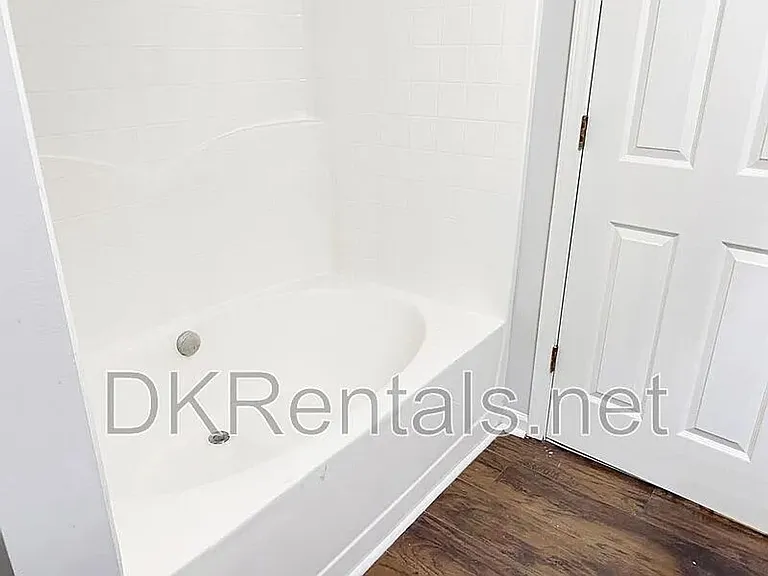 4416 Stone Gate Way — Photo 12