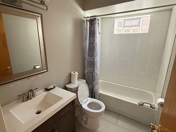 4th image of 7701 S Roberts Rd APT 1W