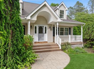 345 Cemetery Rd, East Marion, NY 11939