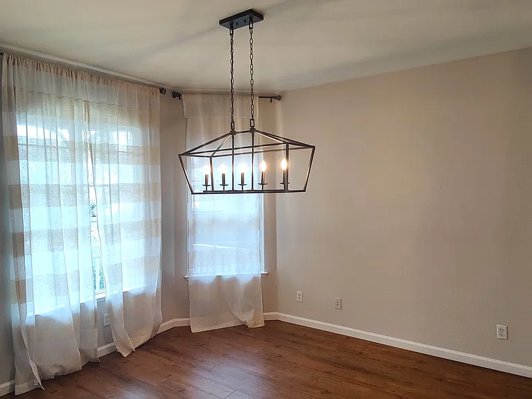 678 Prescott Ave — Photo 5