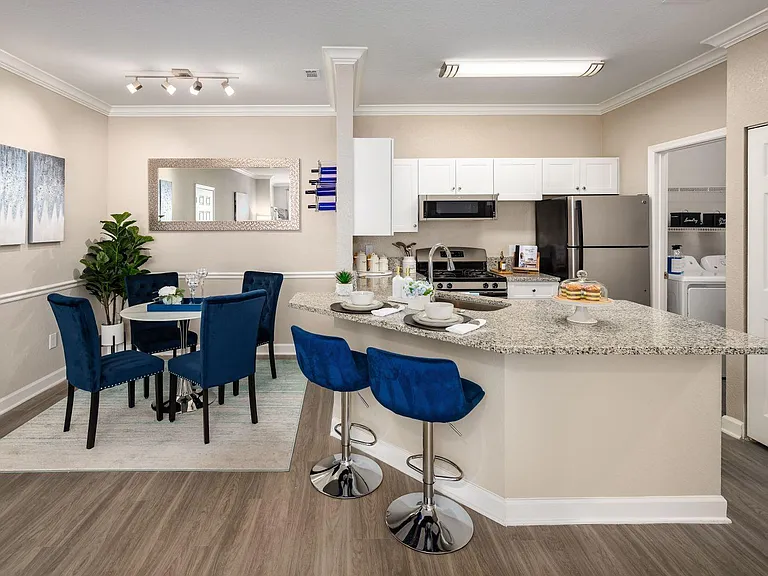 The Grand Reserve at Park Isle Apartments — Photo 23