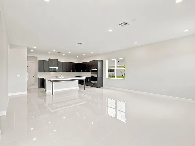 14261 Spruce Pine Dr — Photo 46
