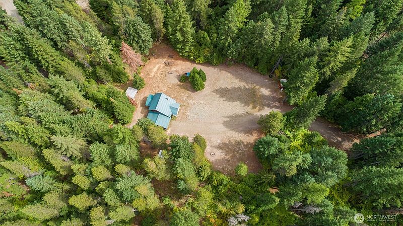 2nd image of 1850 Timber Mountain Loop