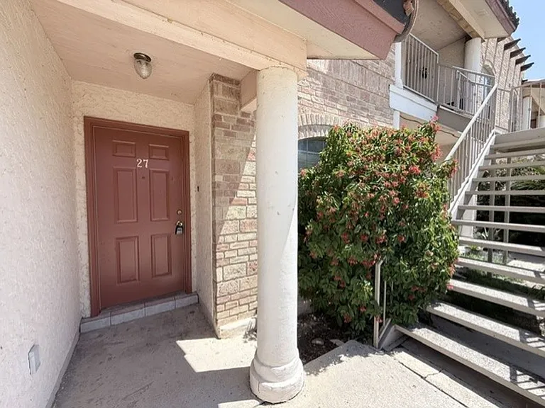 1420 Musser St — Photo 3