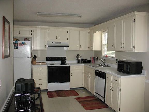 4th image of 7036 Hunter Glen Dr