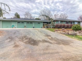405 N 34th St, Yakima, WA