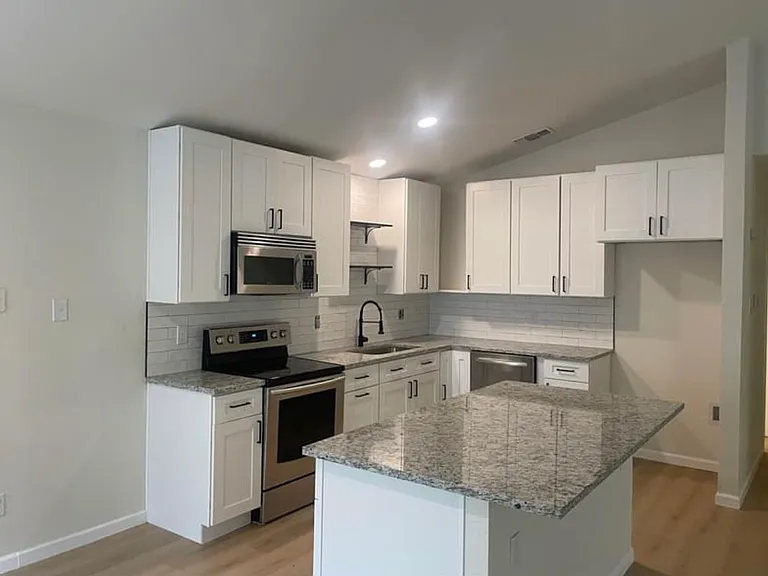 2275 Nantucket Village Cir — Photo 4