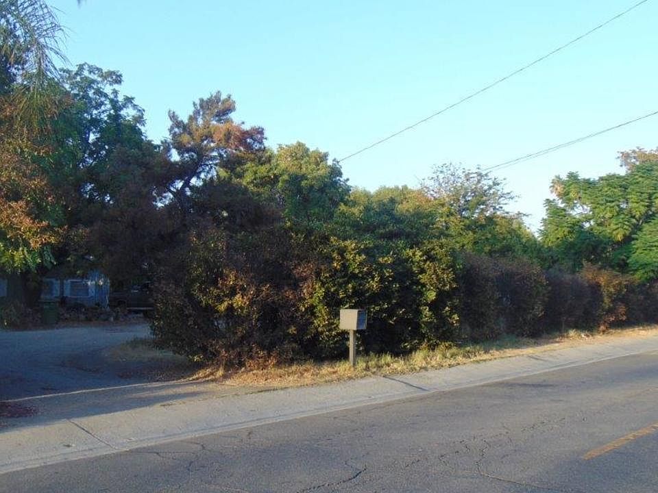 1st image of 22917 Oxnard St