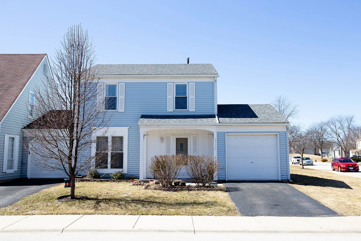3S110 Briarwood Dr photo 1