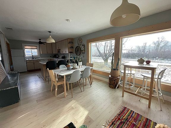 5th image of 1150 Reeves Schwab Rd