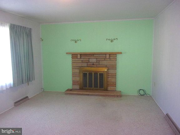 2nd image of 118 Karns Ave