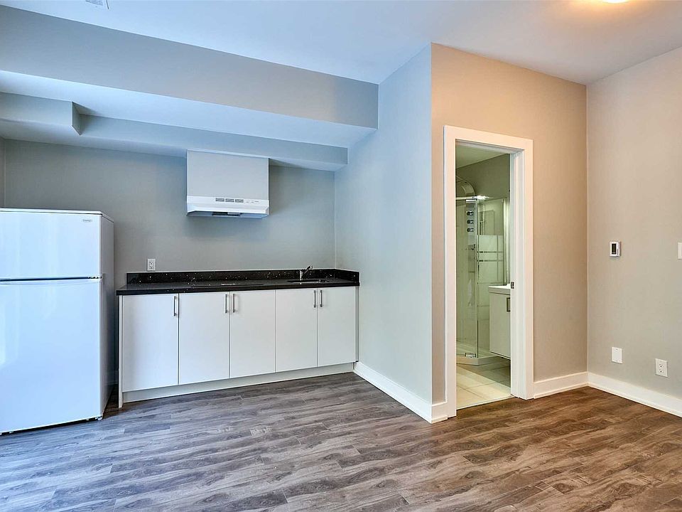 2nd image of 540 Essa Rd #51A