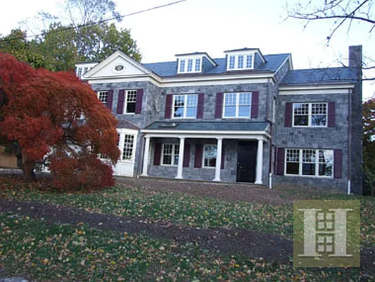 Sold by Sotheby's International Realty | media 38