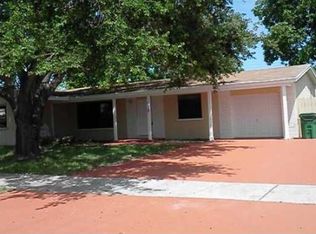 15765 SW 105th Ct, Miami, FL 33157