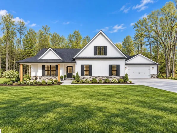 300 Jones Kelley Rd, Travelers Rest, SC 29690