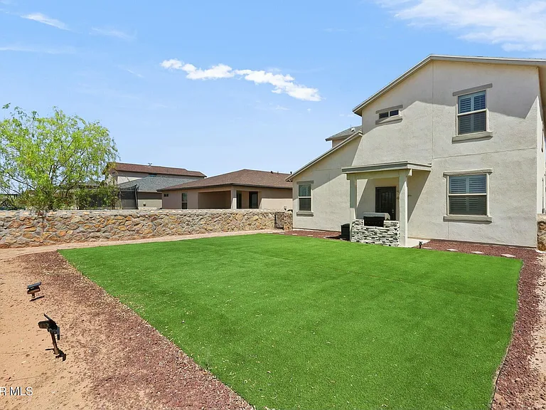 3909 Desert Dunes Dr — Photo 45