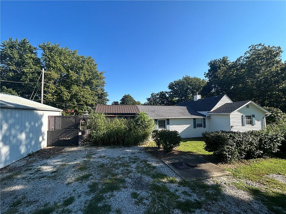 1st image of 7686 Hendricks Ln