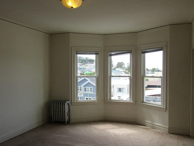 10TH — Photo 2