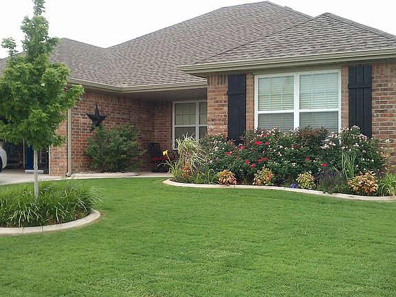 2nd image of 113 N Shady Court Way