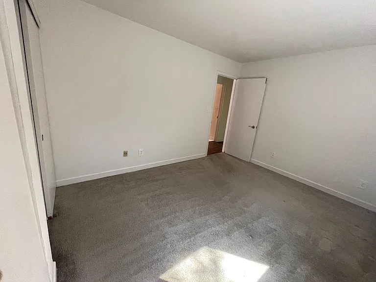 Ariel Place — Photo 31