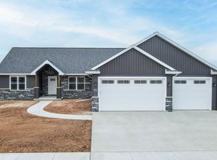 3754 E Zion Ln, Appleton, WI 54913