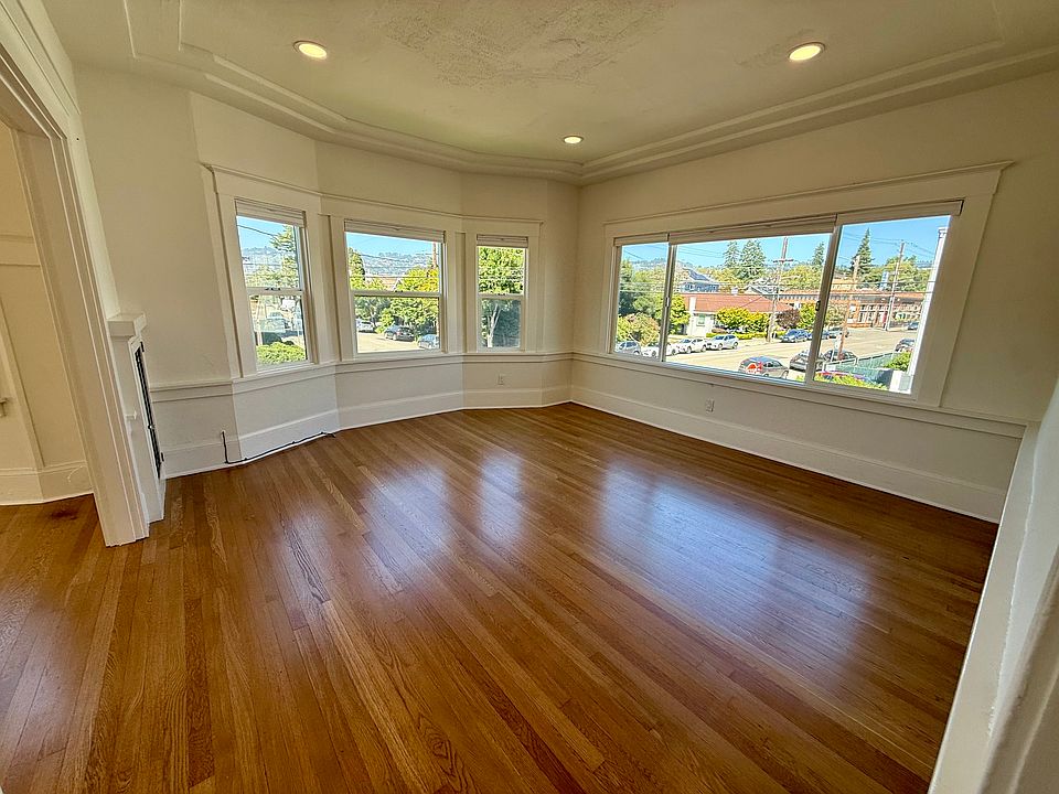 1st image of 4045 Manila Ave APT 3