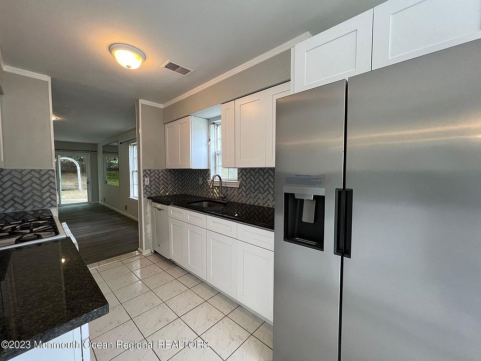 47 Brewster Cir, Old Bridge, NJ 08857 Zillow