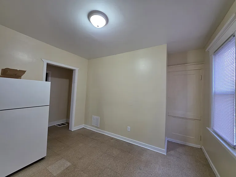 534 Whalley Ave #R1 — Photo 2